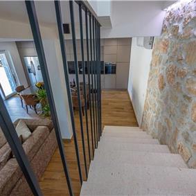 5 bedroom villa with pool near Crikvenica, sleeps 10